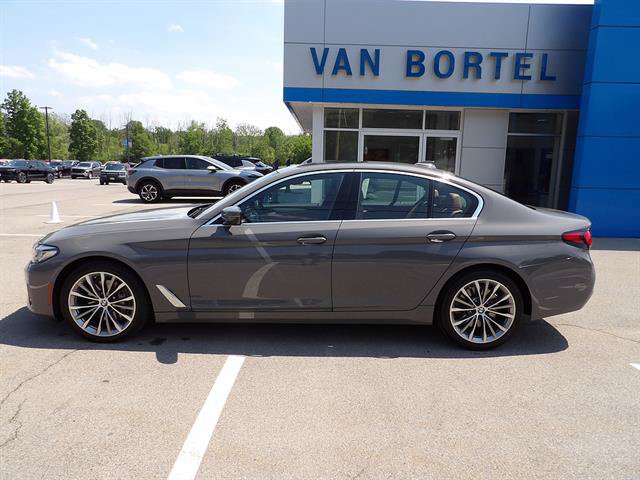 Used 2022 BMW 540i xDrive w/ Convenience Package AWD/4WD image 2