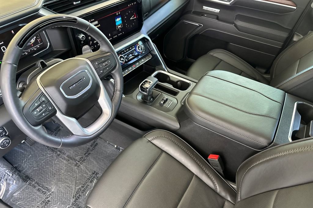 Used 2025 GMC Sierra 1500 Denali AWD/4WD image 10