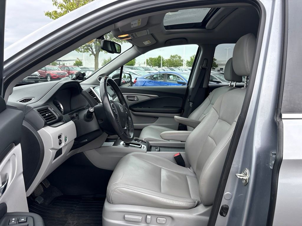 Used 2017 Honda Pilot EX-L image 16