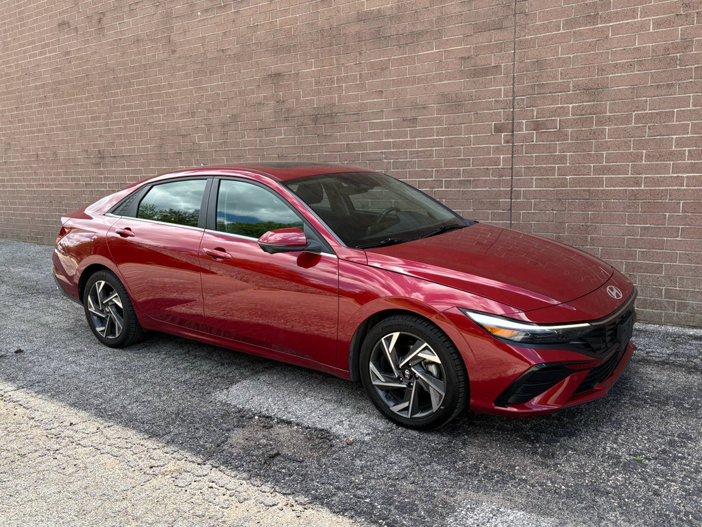 Used 2024 Hyundai Elantra Limited FWD image 7