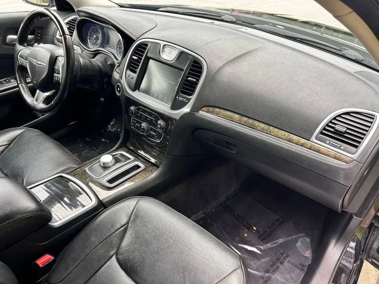 Used 2016 Chrysler 300 C w/ Safetytec Plus Group image 10