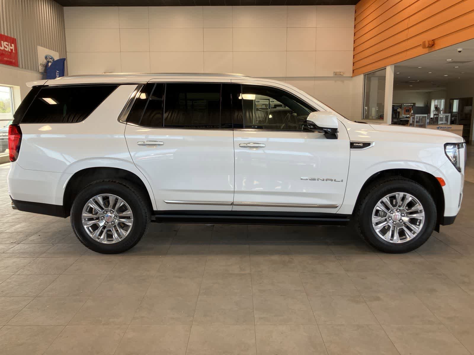 Used 2023 GMC Yukon Denali AWD/4WD image 4