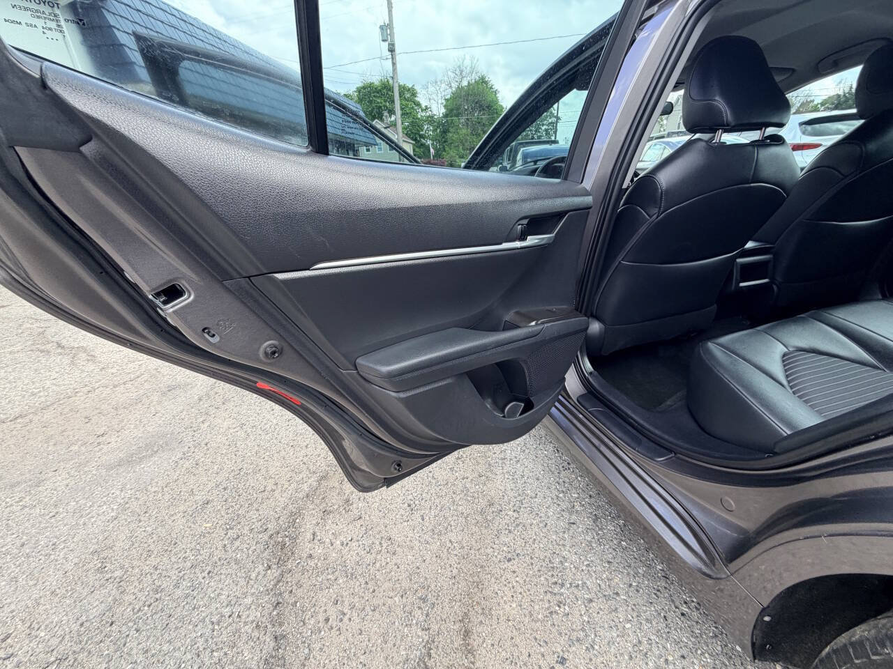 Used 2021 Toyota Camry LE FWD image 44