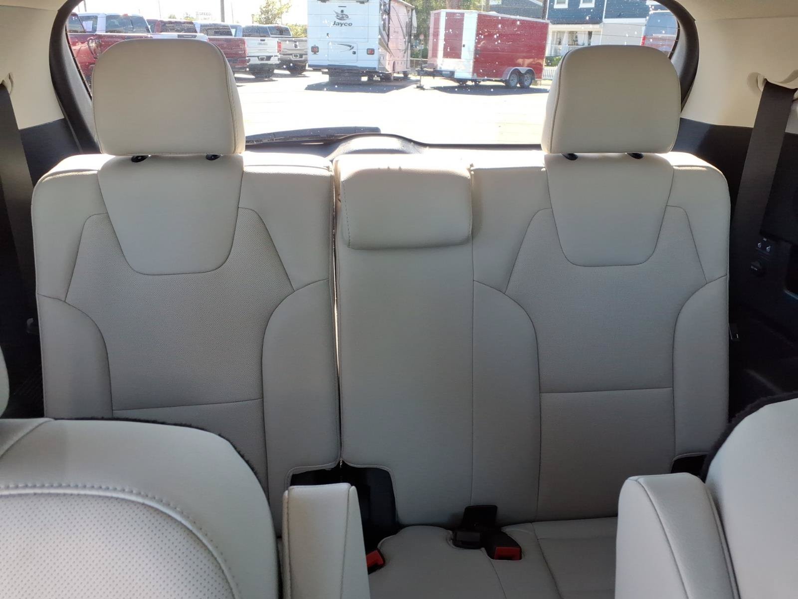 Used 2024 Kia Telluride SX w/ Towing Package AWD/4WD image 15