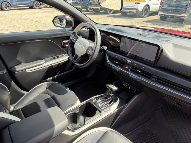 Certified 2025 Kia K4 GT-Line w/ GT-Line Premium Package FWD image 6