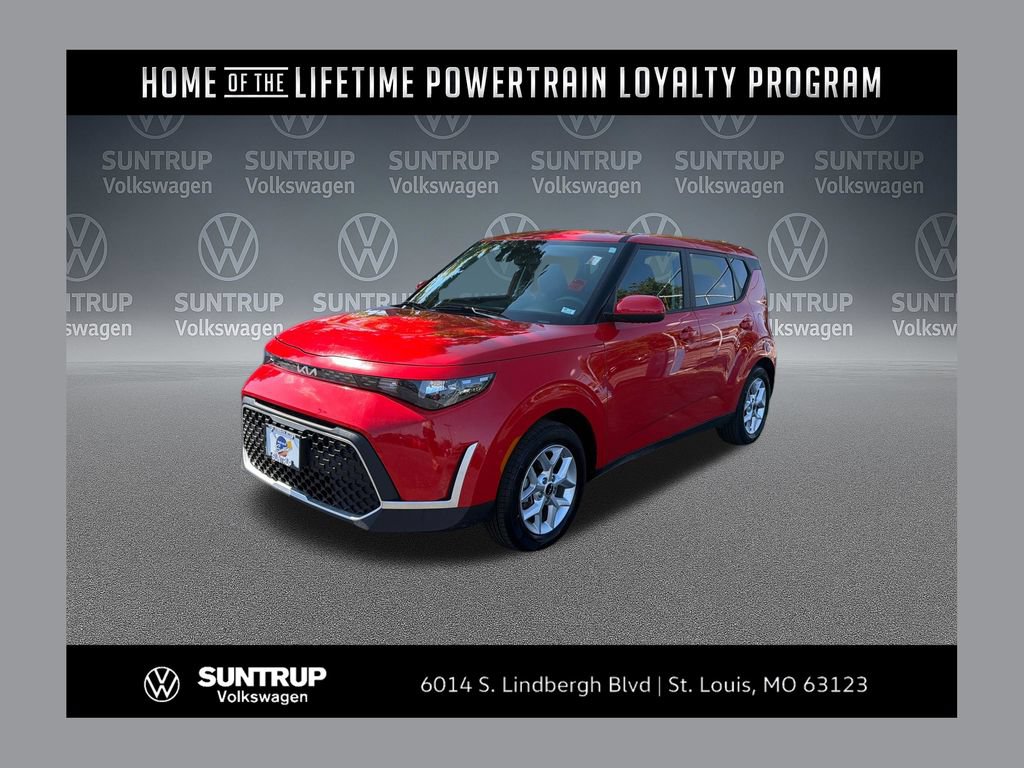 Used 2025 Kia Soul LX w/ LX Technology Package FWD image 1