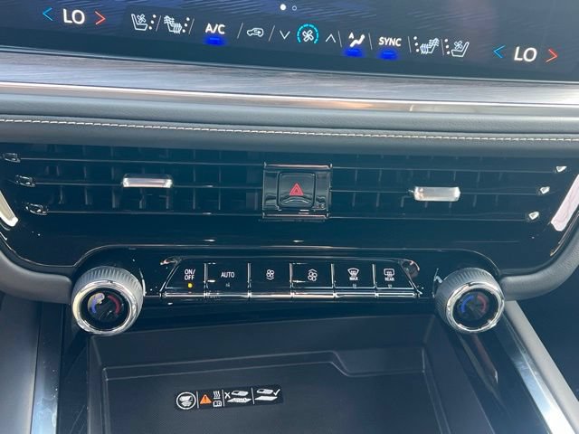 New 2026 Chevrolet Tahoe Premier w/ Sun And Tow Package AWD/4WD image 10