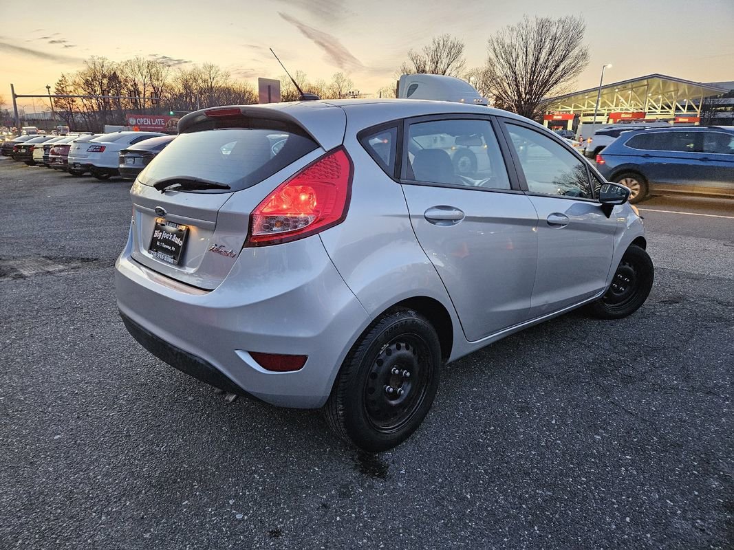 Used 2012 Ford Fiesta SE image 5