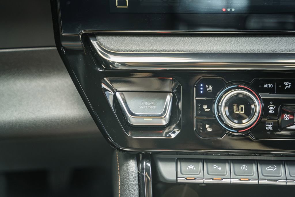 Used 2022 GMC Sierra 1500 AT4 w/ AT4 Premium Package image 35