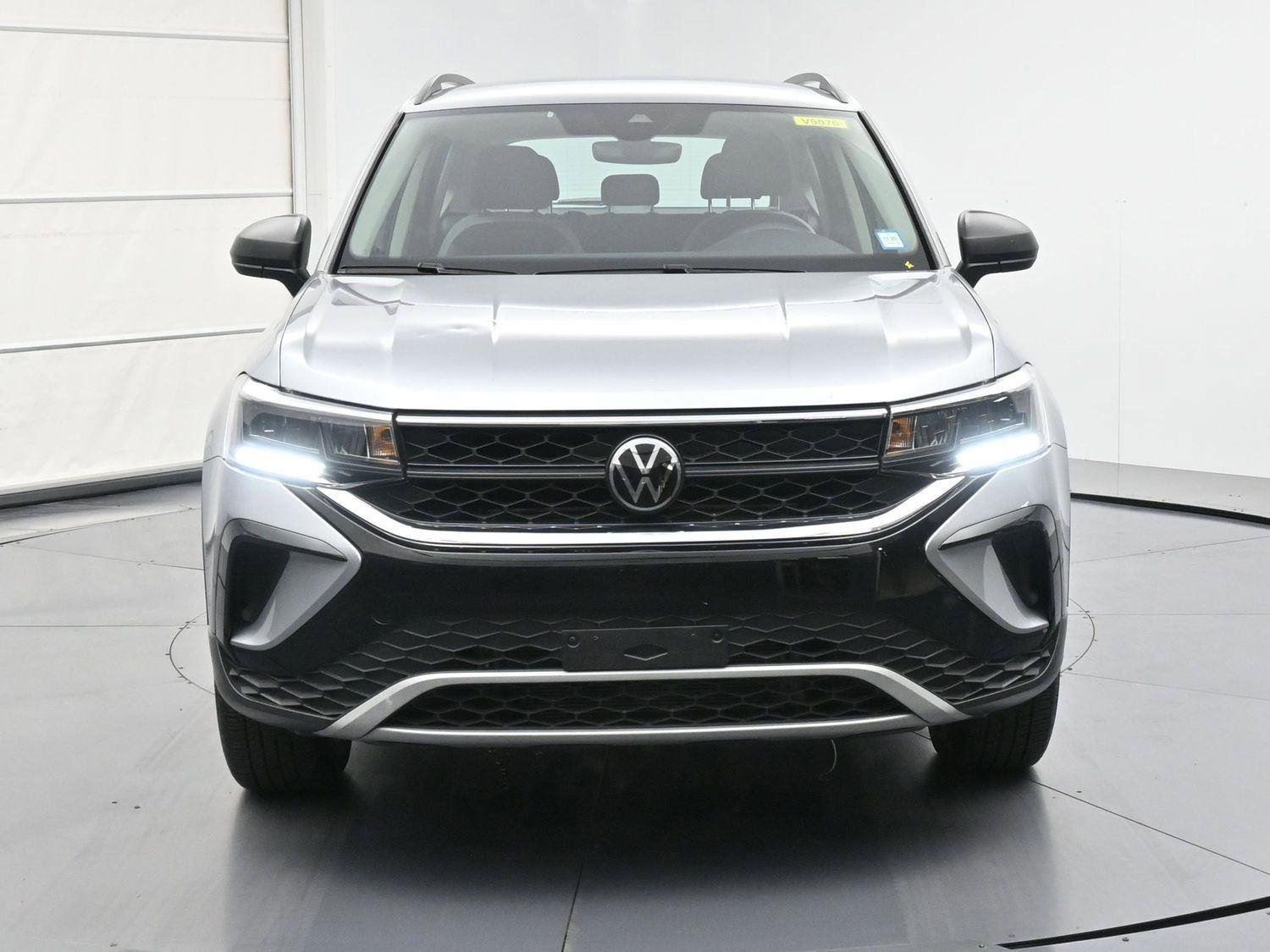 Used 2024 Volkswagen Taos S image 27