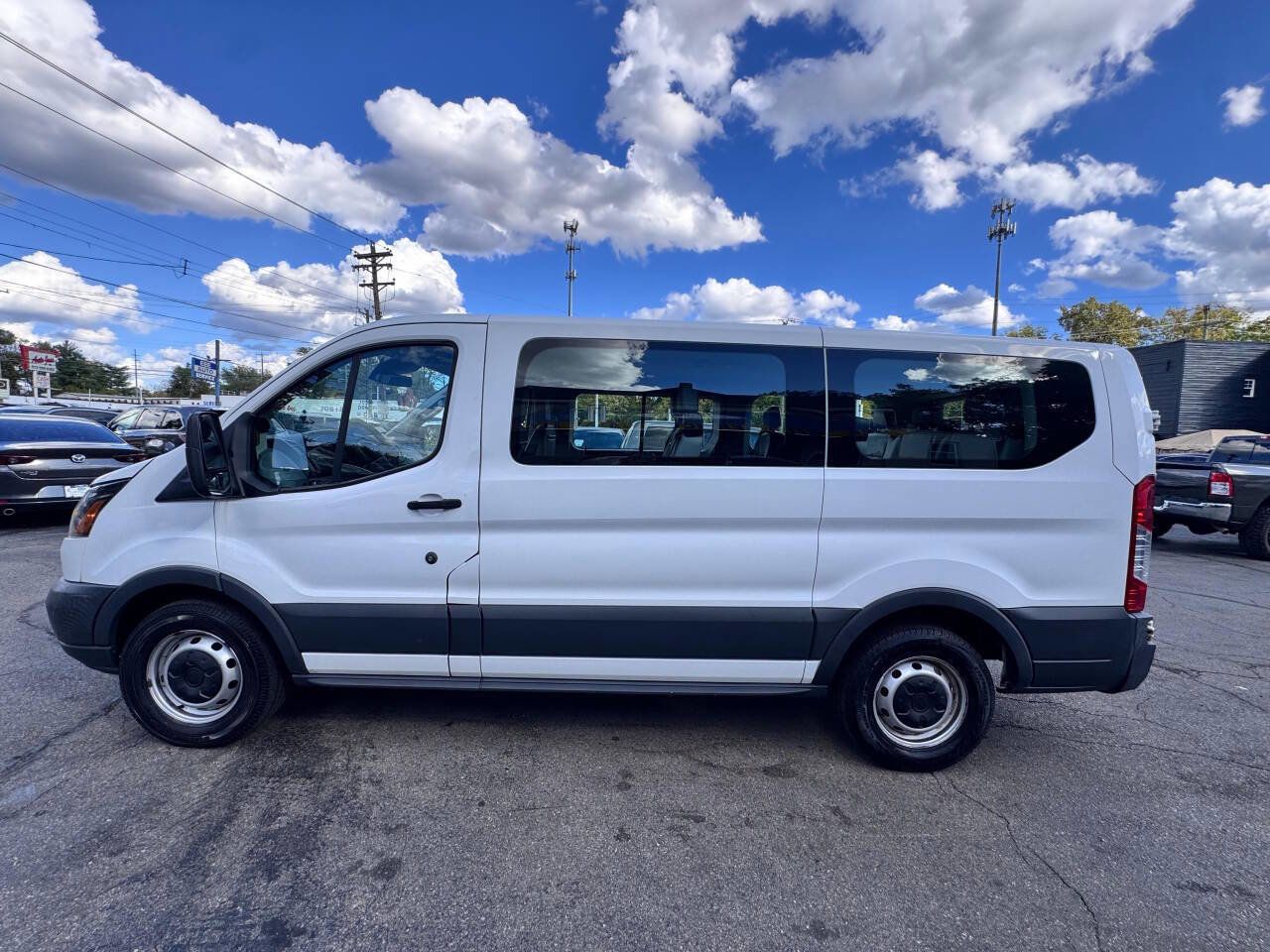 Used 2018 Ford Transit 150 XL image 2