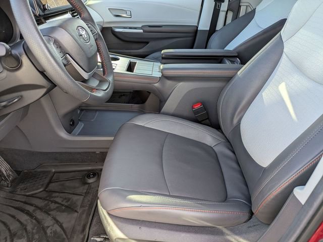 Used 2024 Toyota Sienna XSE image 12