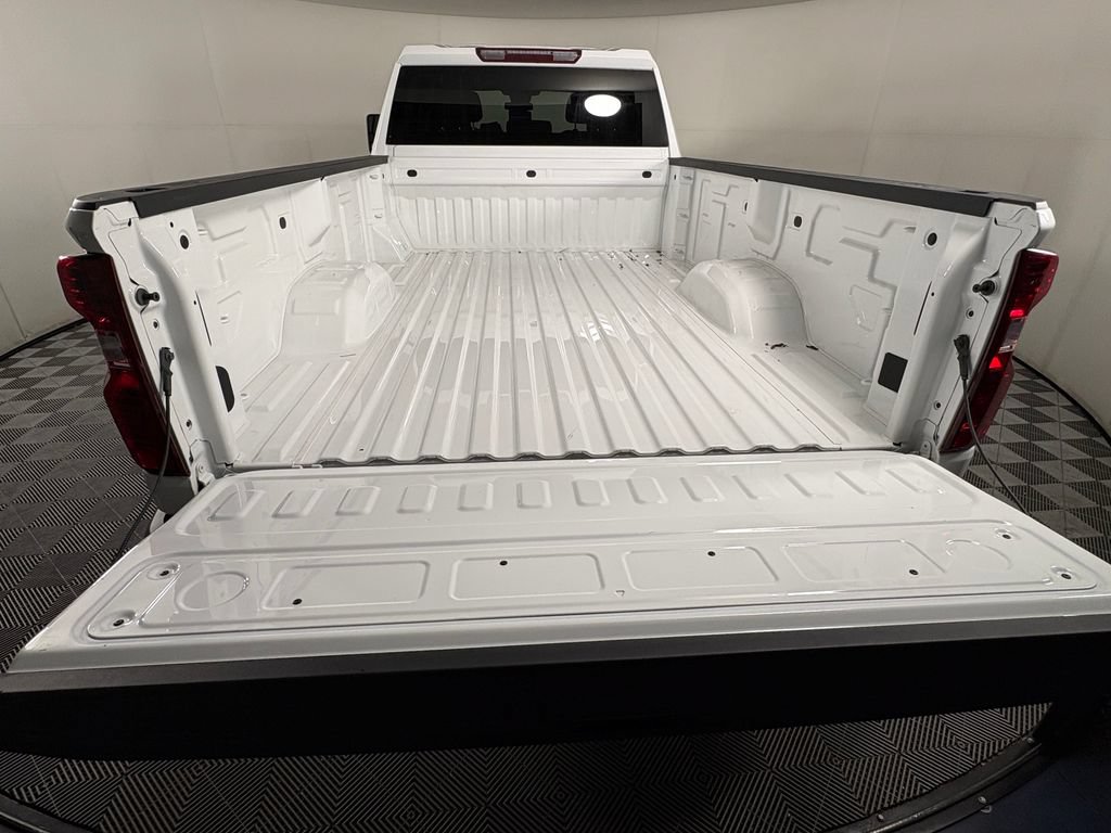 Used 2024 Chevrolet Silverado 3500 LT AWD/4WD image 25