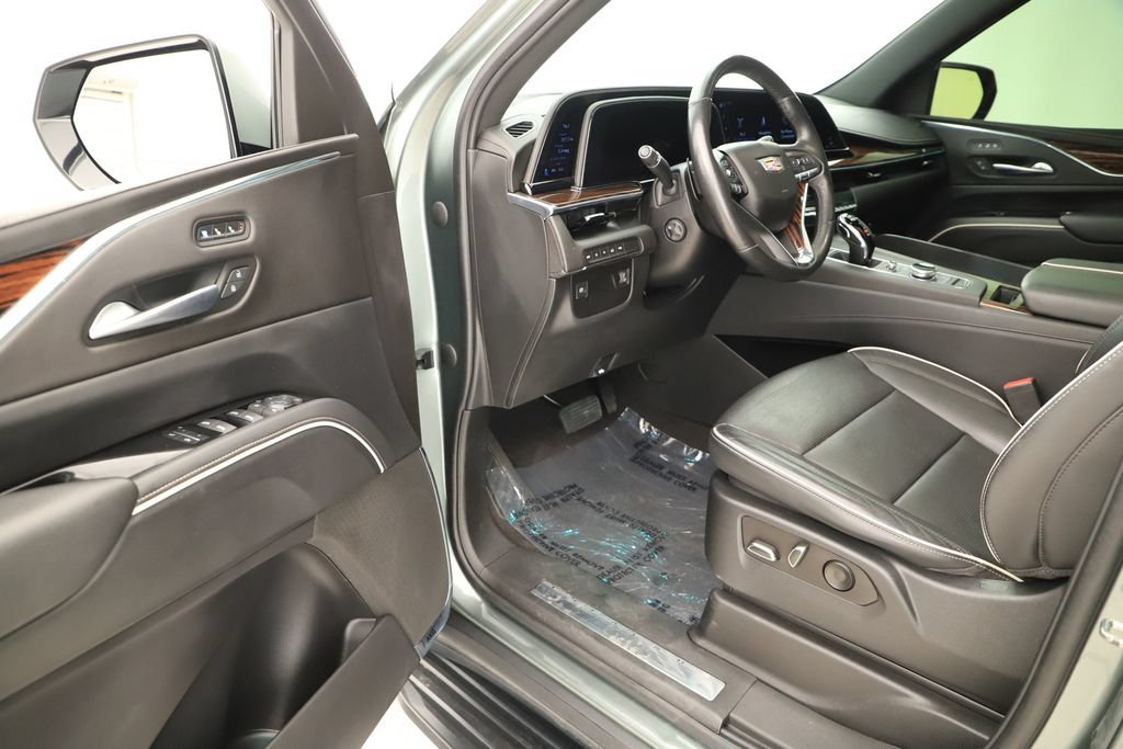 Used 2023 Cadillac Escalade ESV Premium Luxury AWD/4WD image 14