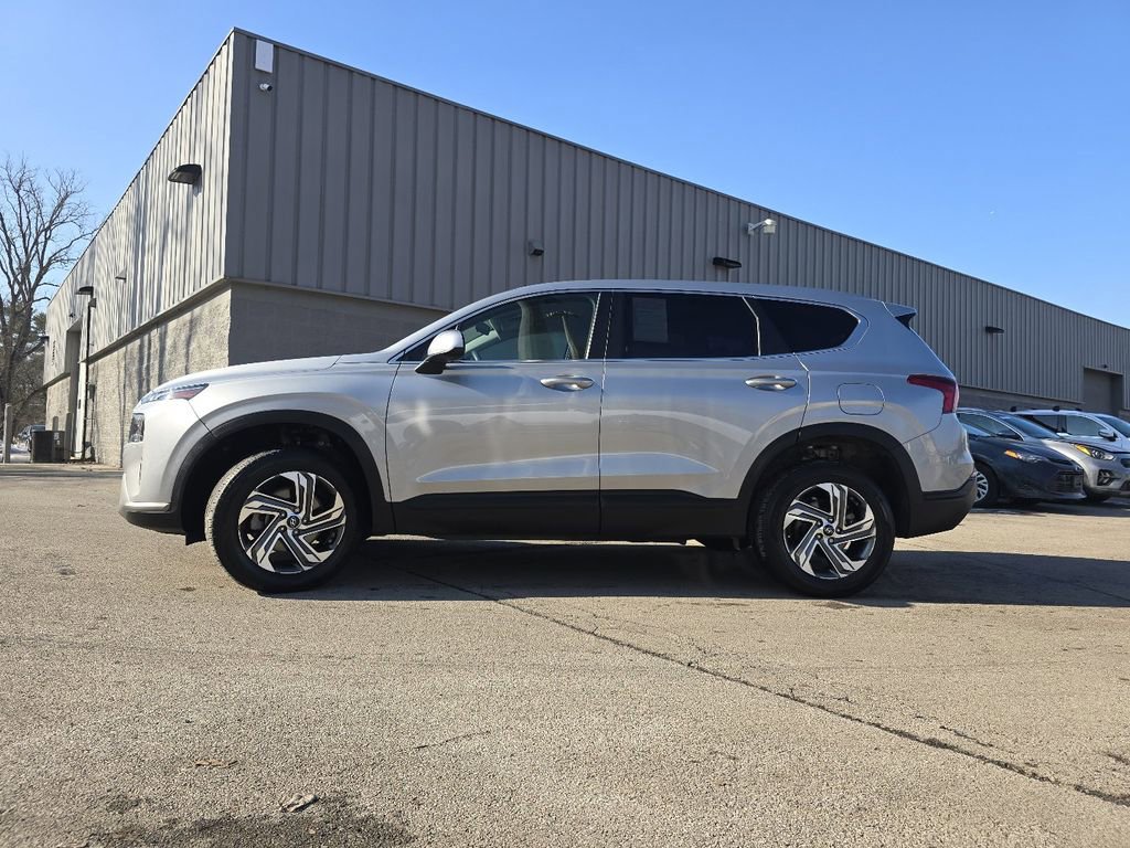 Used 2023 Hyundai Santa Fe SE w/ Cargo Package image 12
