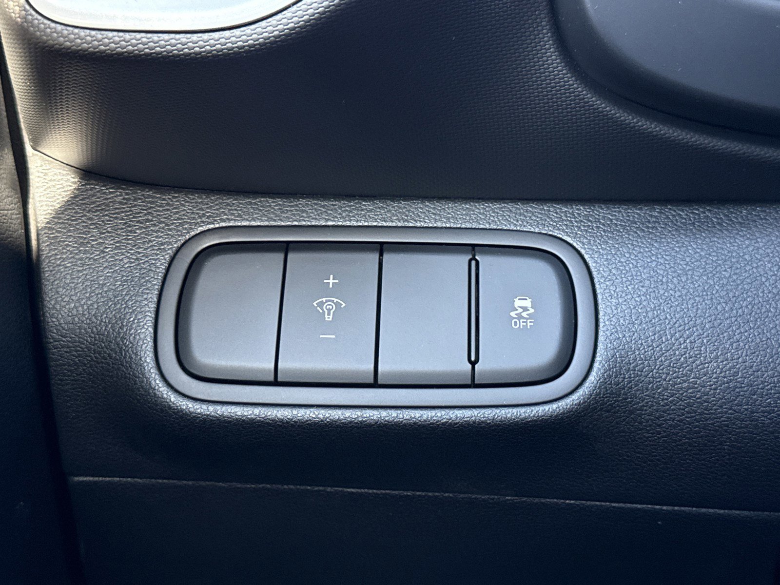 New 2026 Hyundai Venue SEL image 17