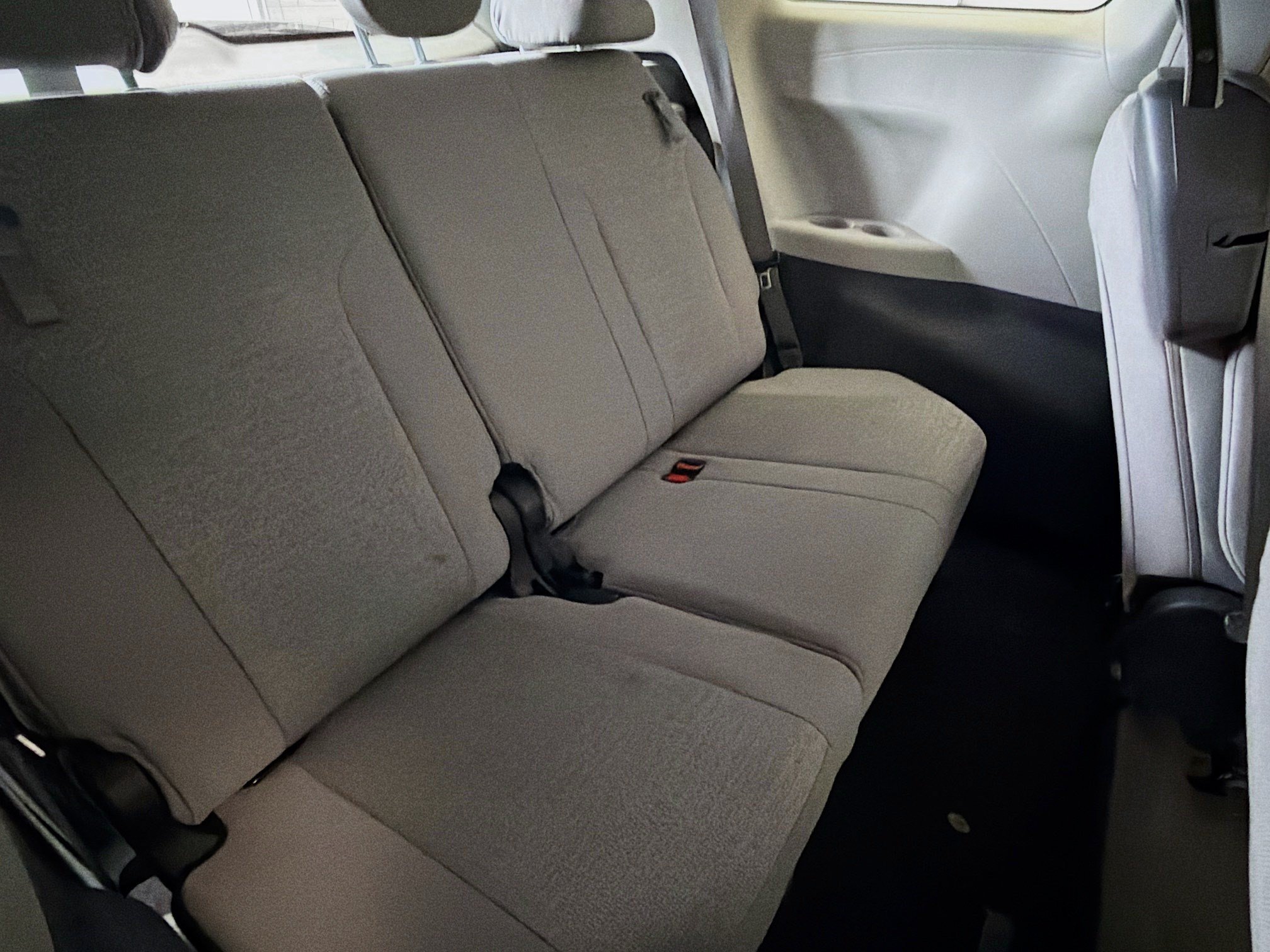 Used 2024 Toyota Sienna LE FWD image 14