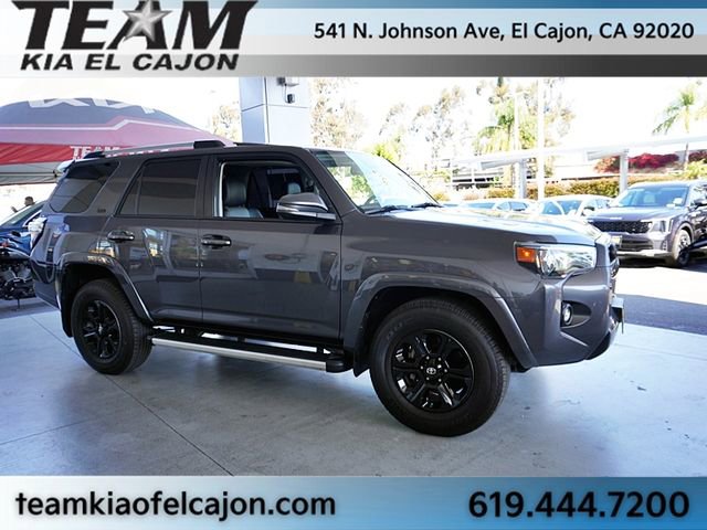 Used 2022 Toyota 4Runner SR5 Premium w/ Moonroof Package RWD image 10