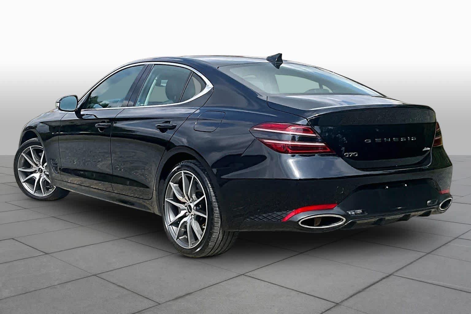 Used 2025 Genesis G70 2.5T AWD/4WD image 12