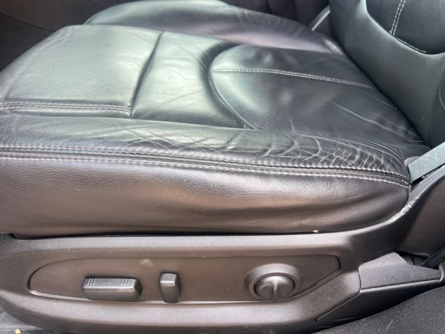 Used 2016 GMC Acadia SLT FWD image 23