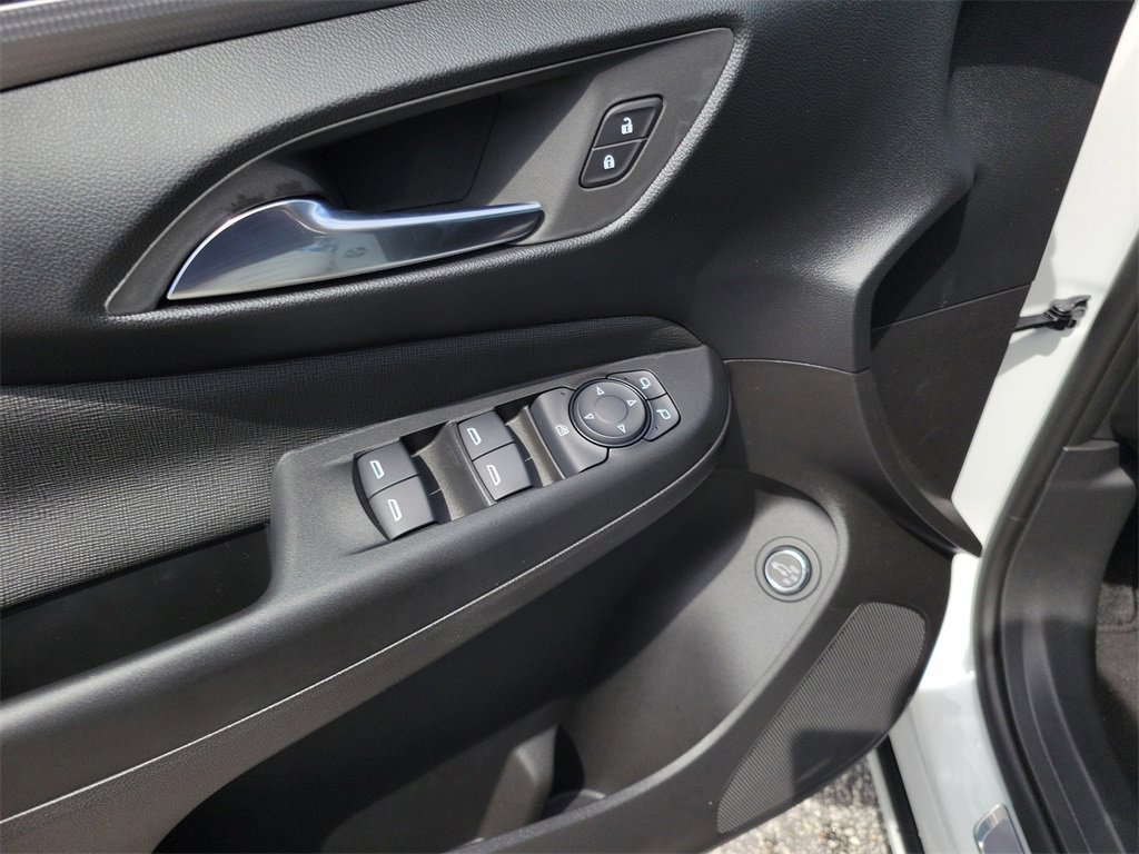 New 2025 Buick Envista Avenir image 9