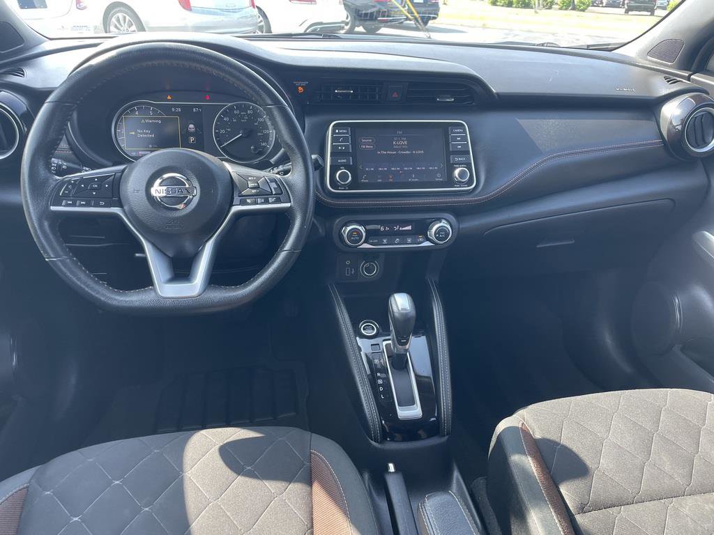 Used 2020 Nissan Kicks SR image 7