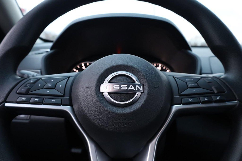 New 2025 Nissan Altima 2.5 SV image 30