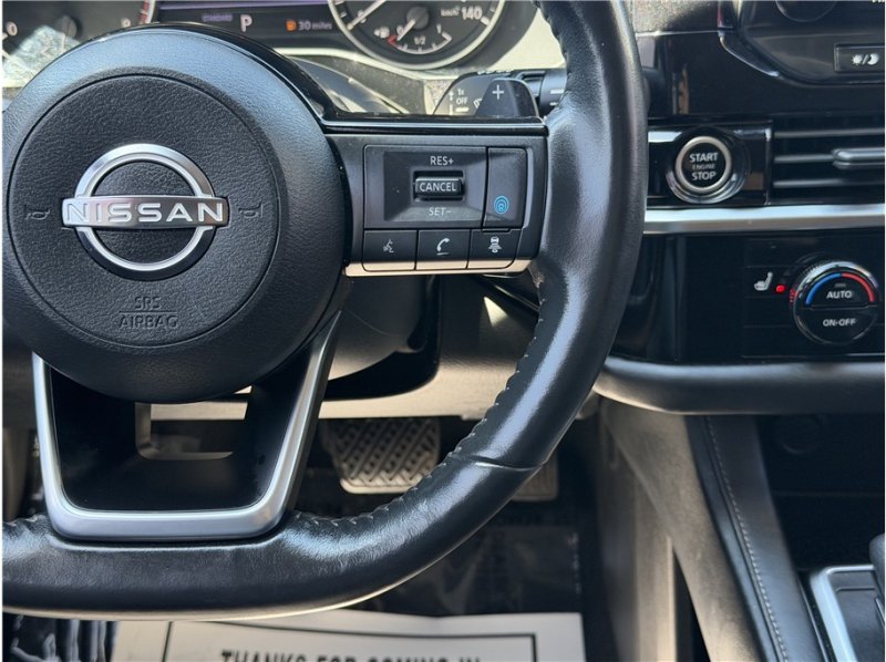 Used 2022 Nissan Pathfinder SL FWD image 39