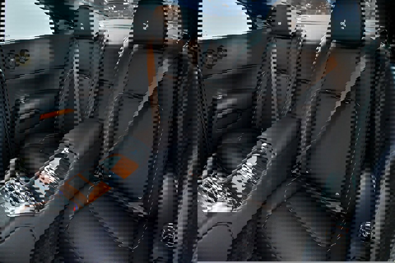 Used 2014 Rolls-Royce Wraith image 25