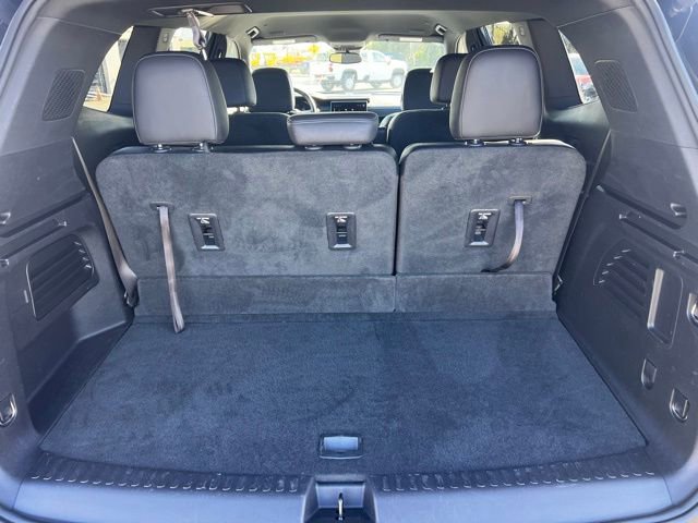 Used 2024 GMC Acadia Elevation image 27