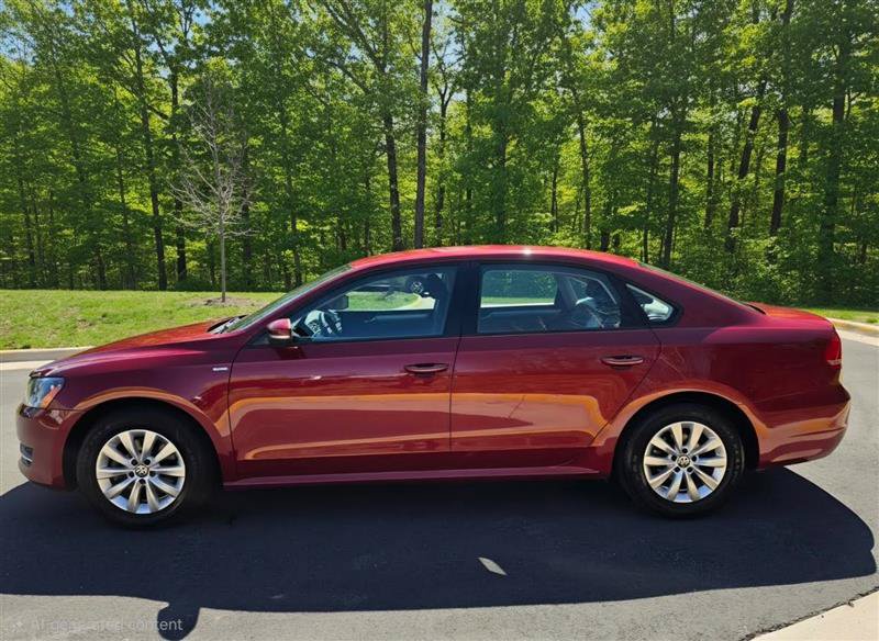 Used 2015 Volkswagen Passat 1.8T FWD image 3