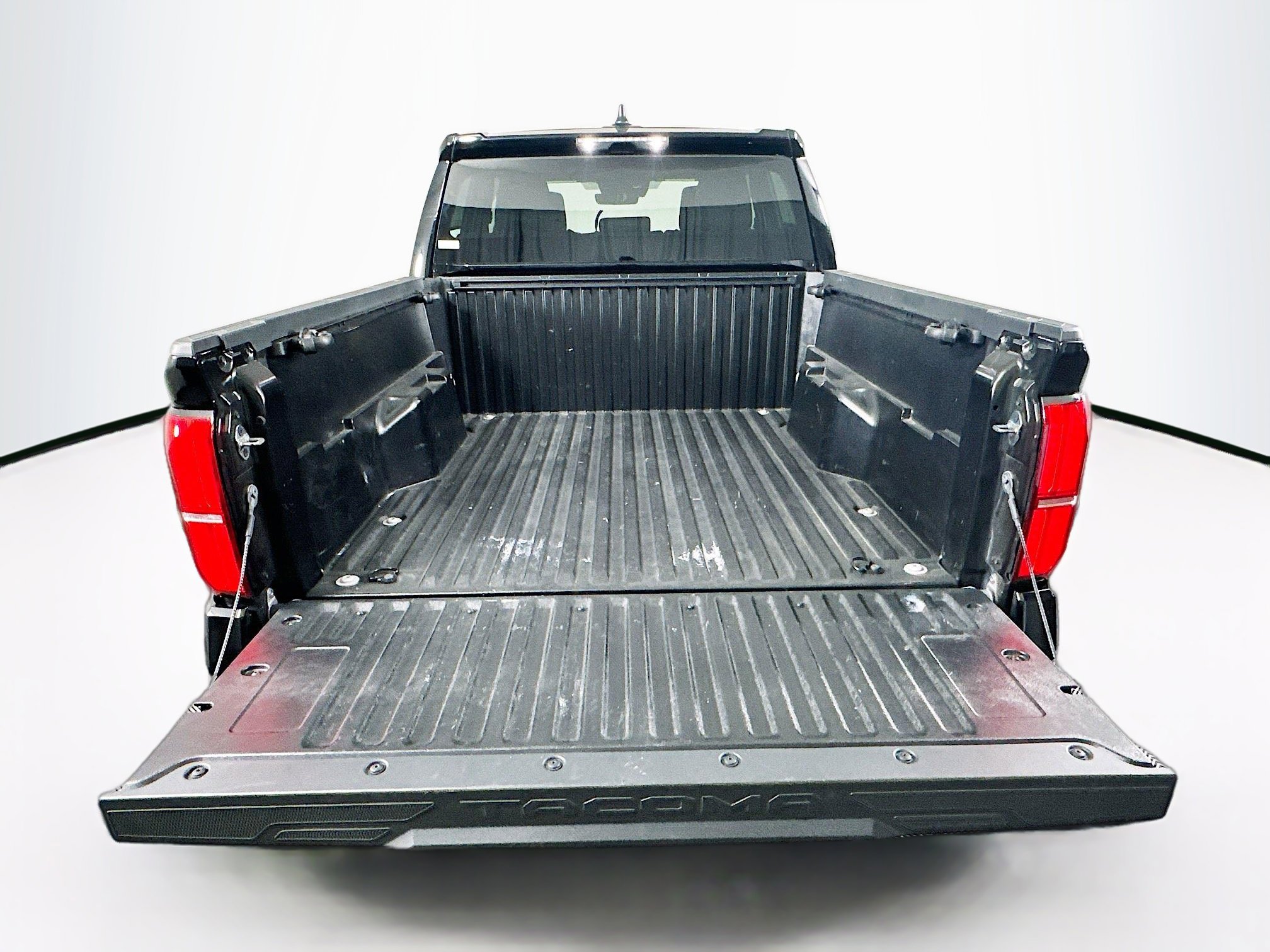 Used 2025 Toyota Tacoma TRD Off-Road image 29