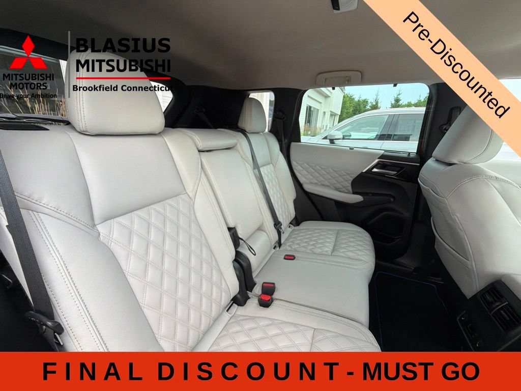 Used 2023 Mitsubishi Outlander SEL AWD/4WD image 58