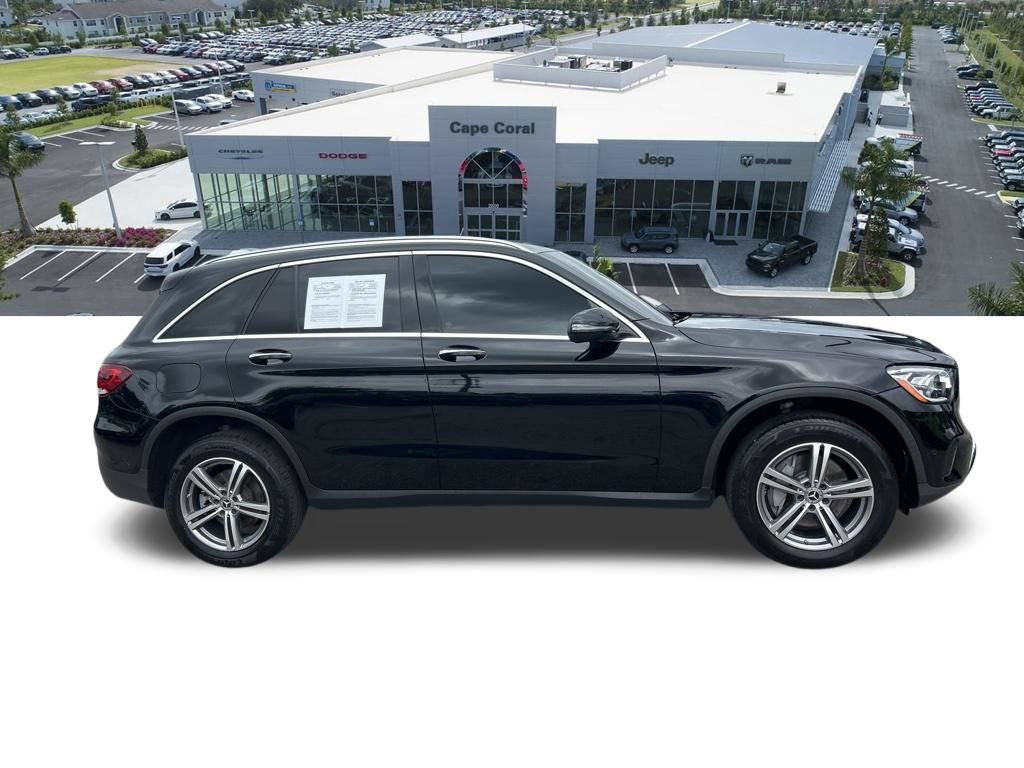 Used 2022 Mercedes-Benz GLC 300 image 3