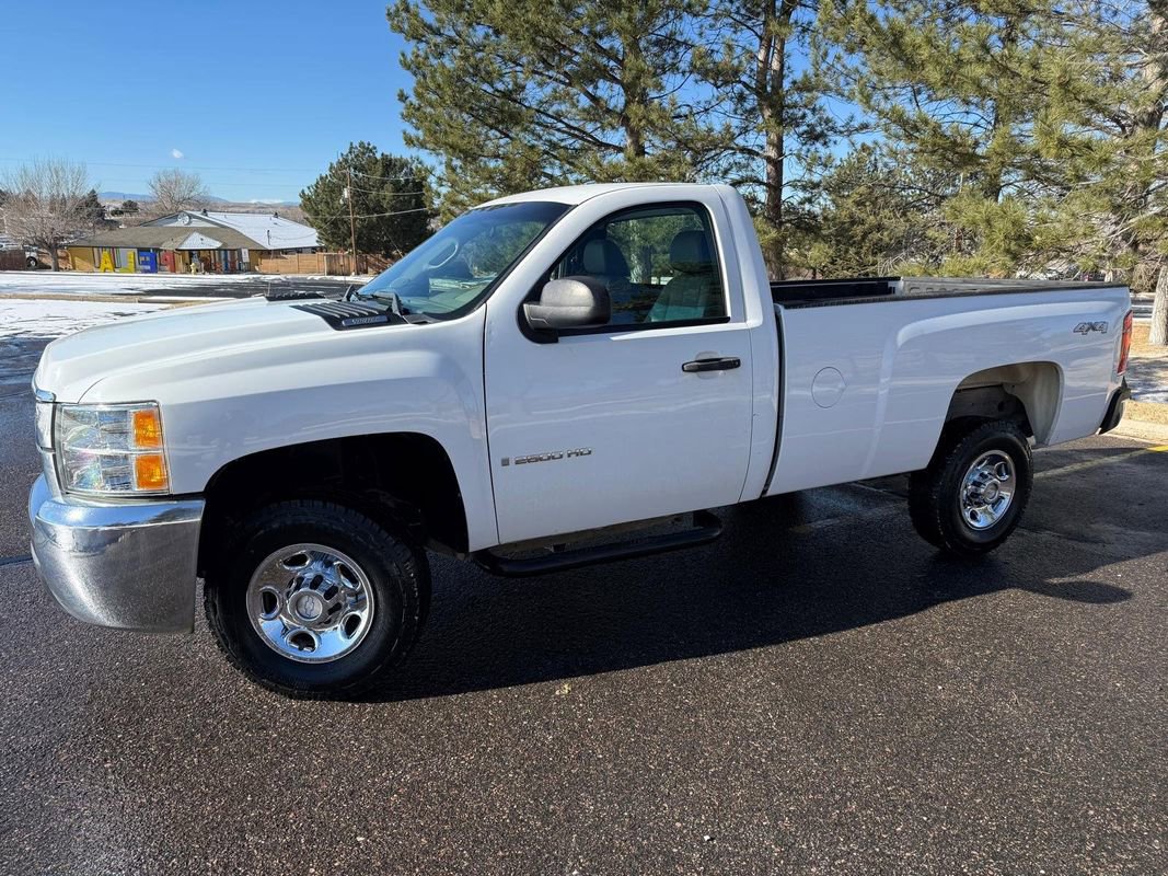 Used 2008 Chevrolet Silverado 2500 W/T image 3