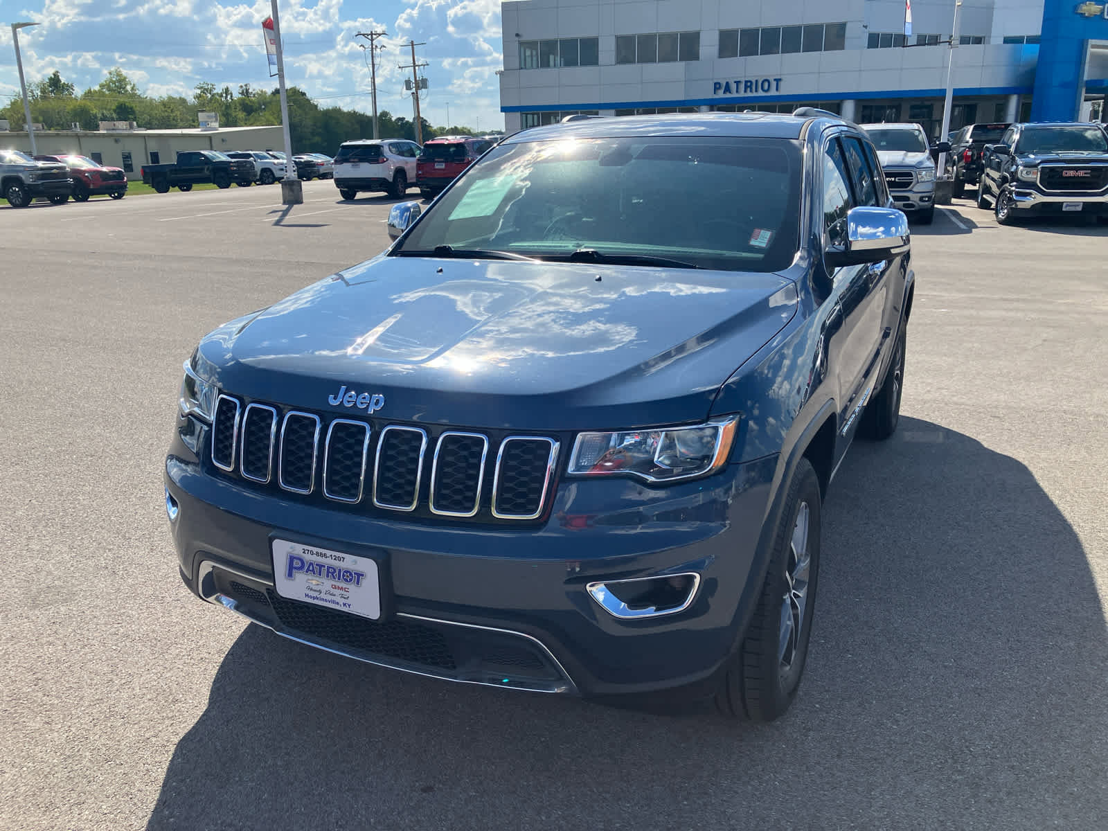 Used 2021 Jeep Grand Cherokee Limited image 3