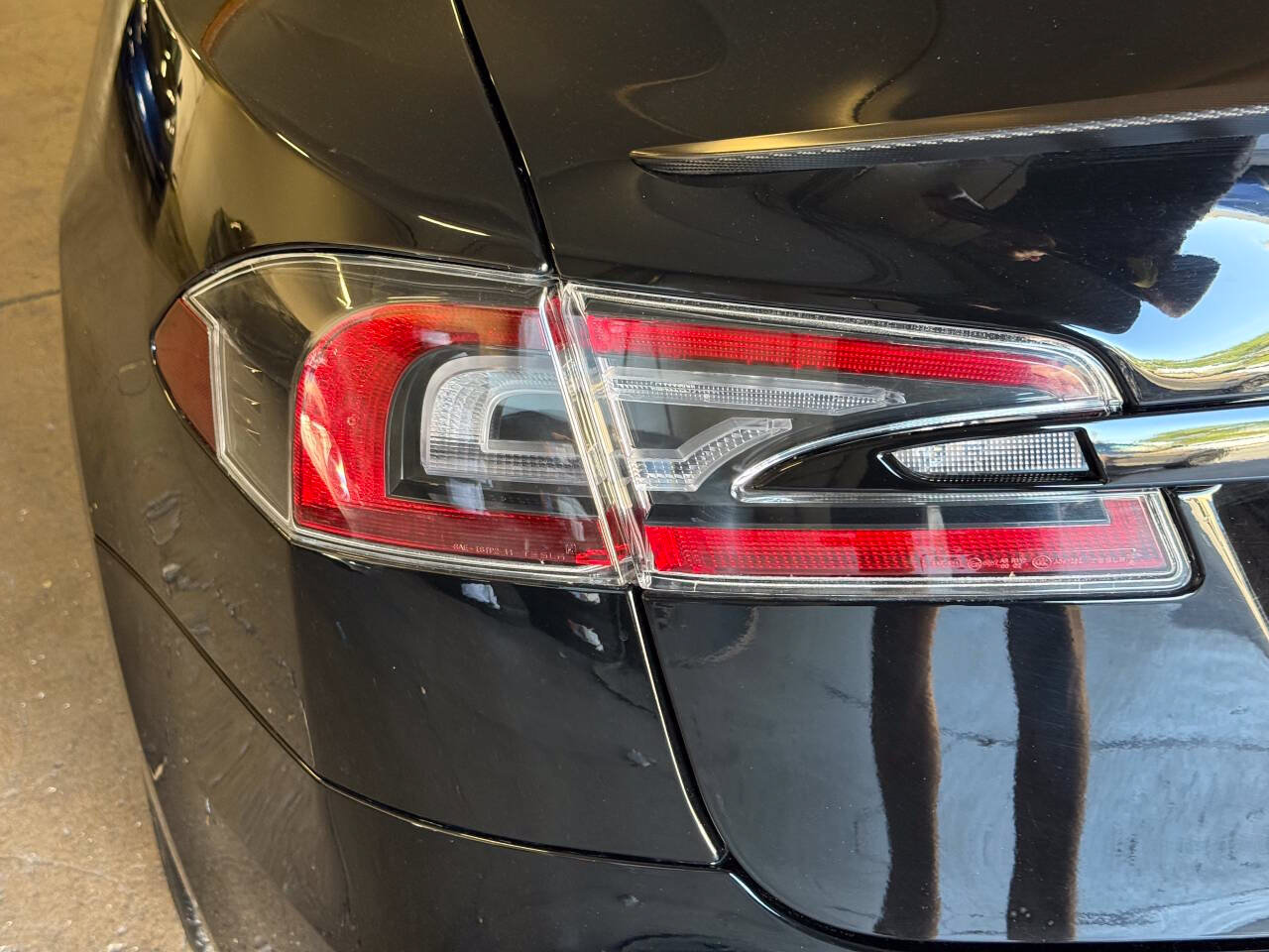 Used 2022 Tesla Model S Plaid AWD/4WD image 34