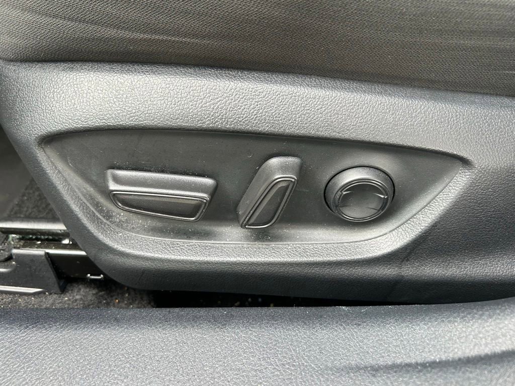 Used 2023 Toyota Camry LE FWD image 17