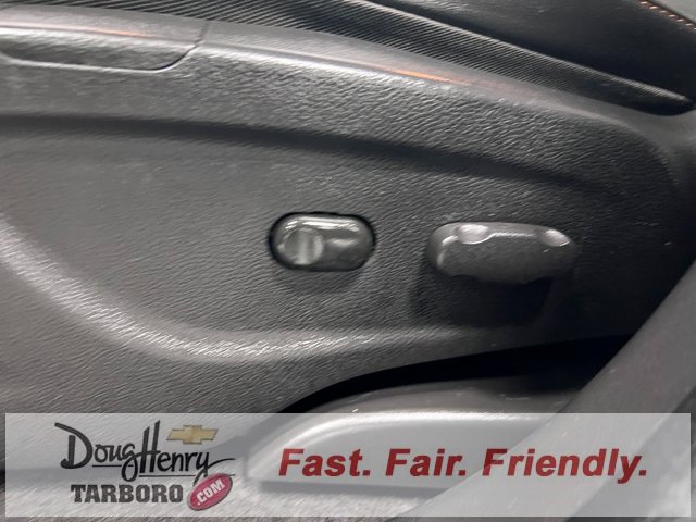 Used 2019 Chevrolet Trax LT w/ LT Convenience Package image 28