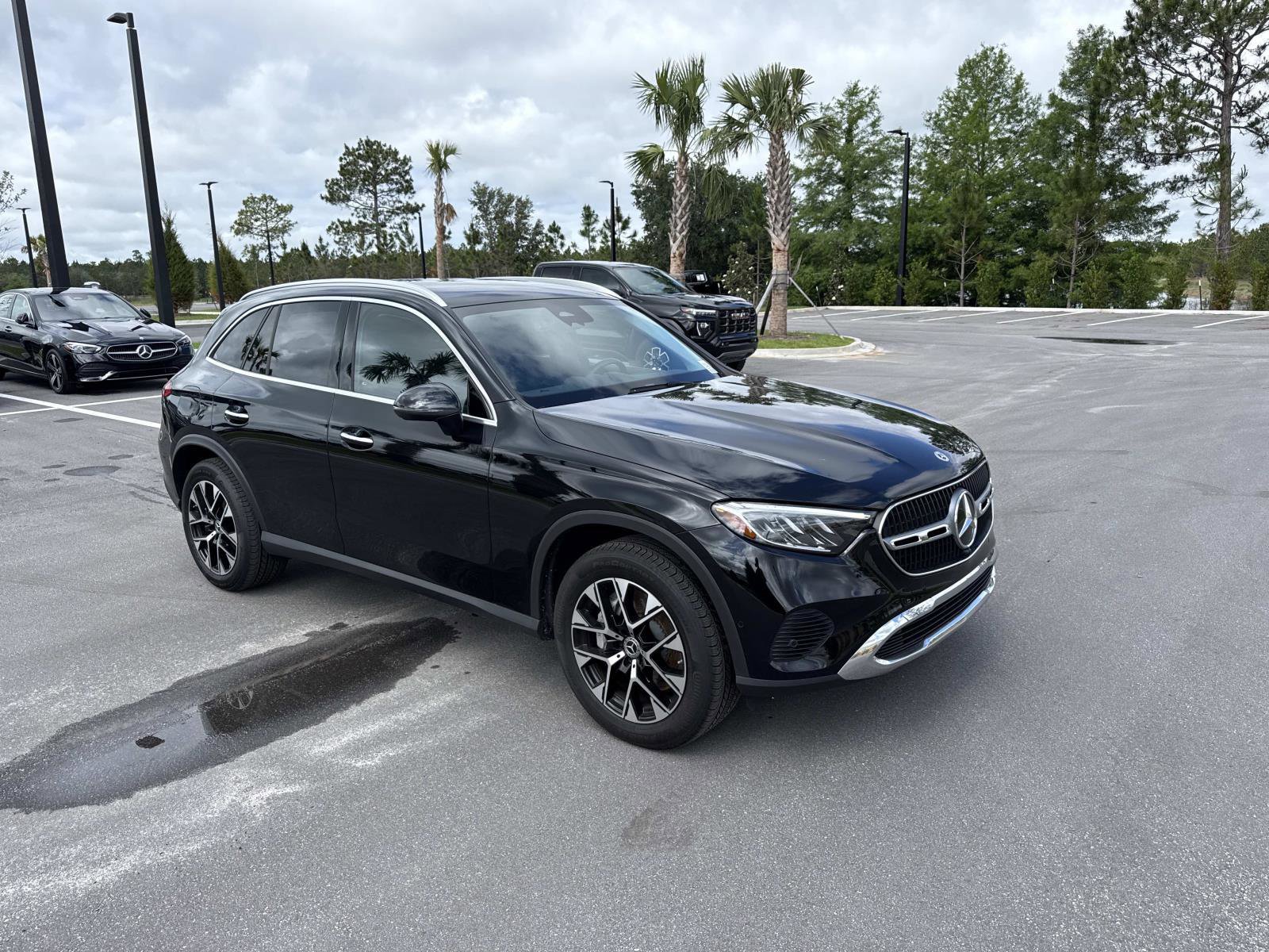 Used 2025 Mercedes-Benz GLC 350e 4MATIC video 1