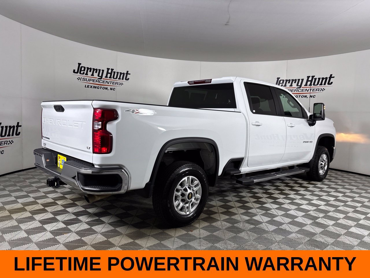 Used 2026 Chevrolet Silverado 2500 LT AWD/4WD image 6