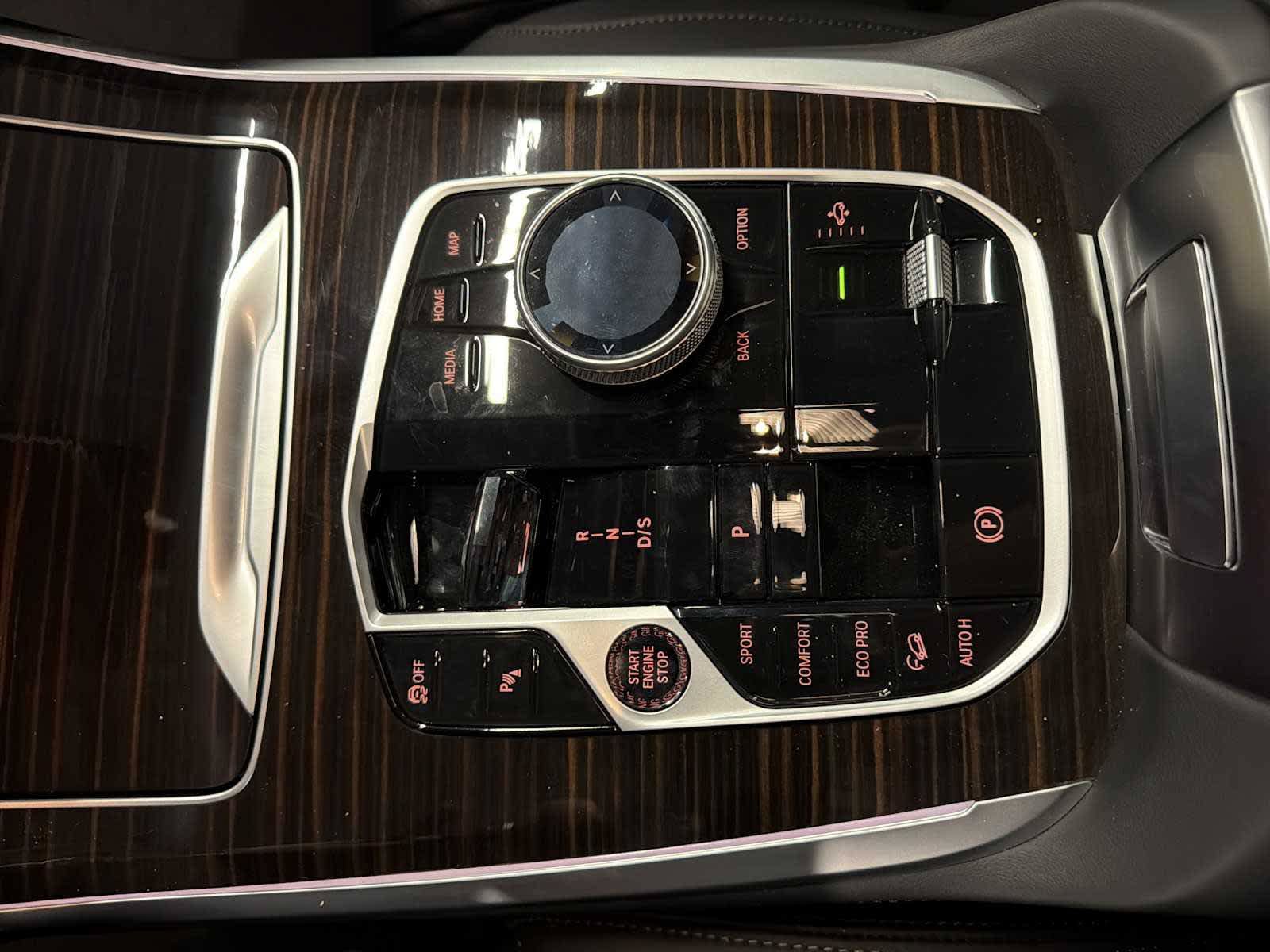 New 2026 BMW X7 M60i AWD/4WD image 13
