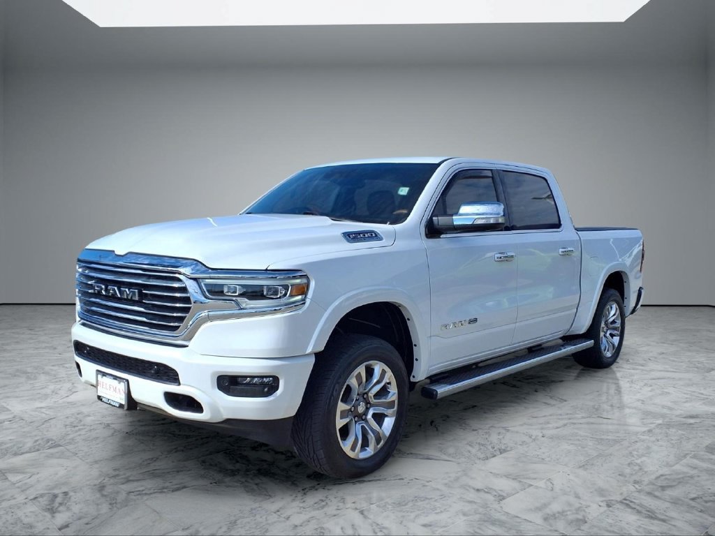 Used 2022 RAM 1500 Limited w/ Body Color Bumper Group AWD/4WD image 3