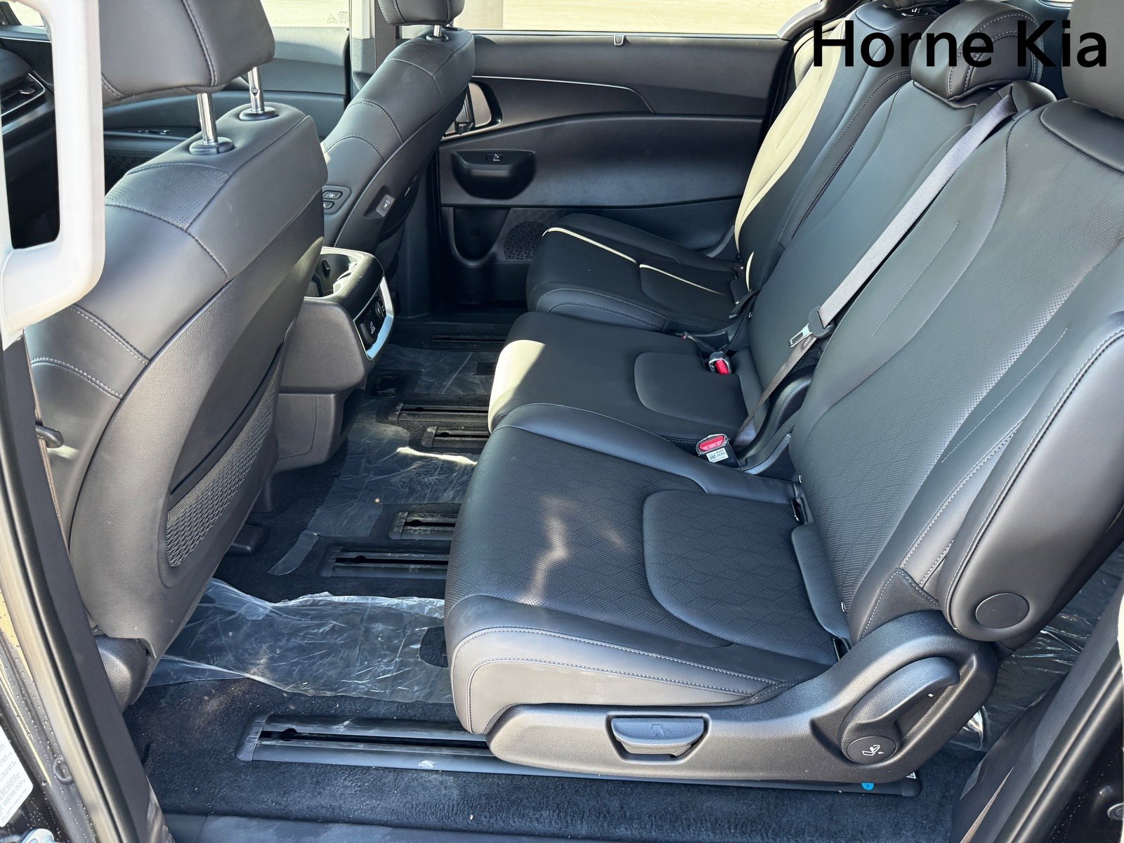 New 2026 Kia Carnival SX w/ SX Dark Edition Package image 11