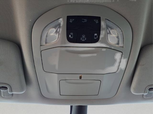 Used 2023 Chrysler Pacifica Touring-L image 21