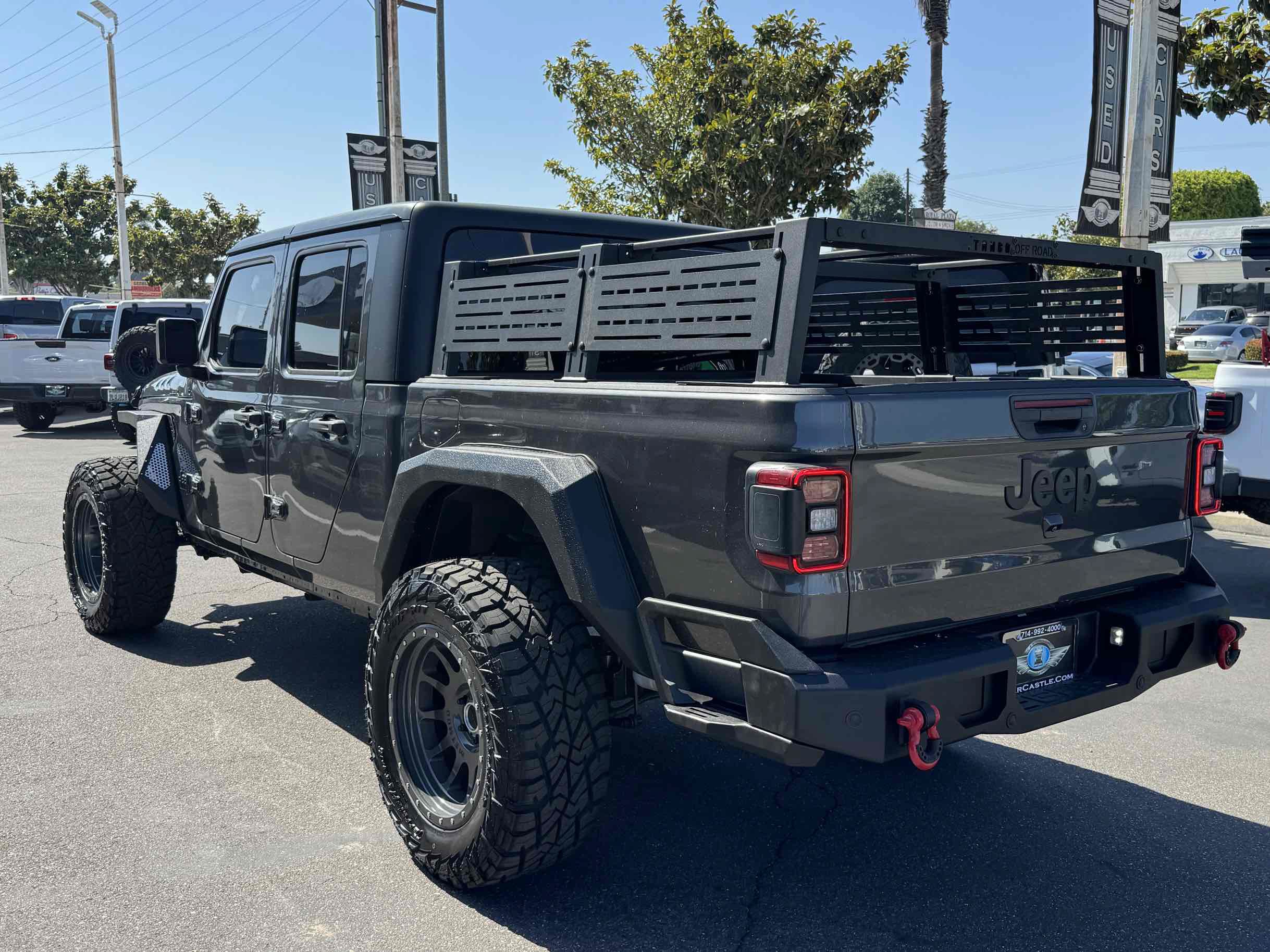 Used 2024 Jeep Gladiator Sport AWD/4WD image 3