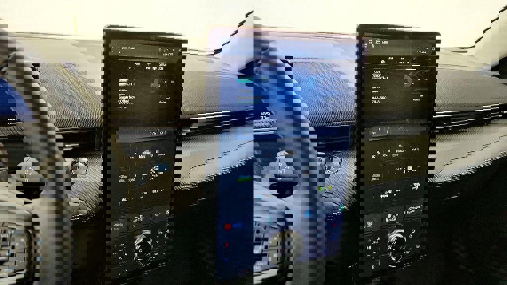 Used 2025 Ford Mustang Mach-E Select image 17