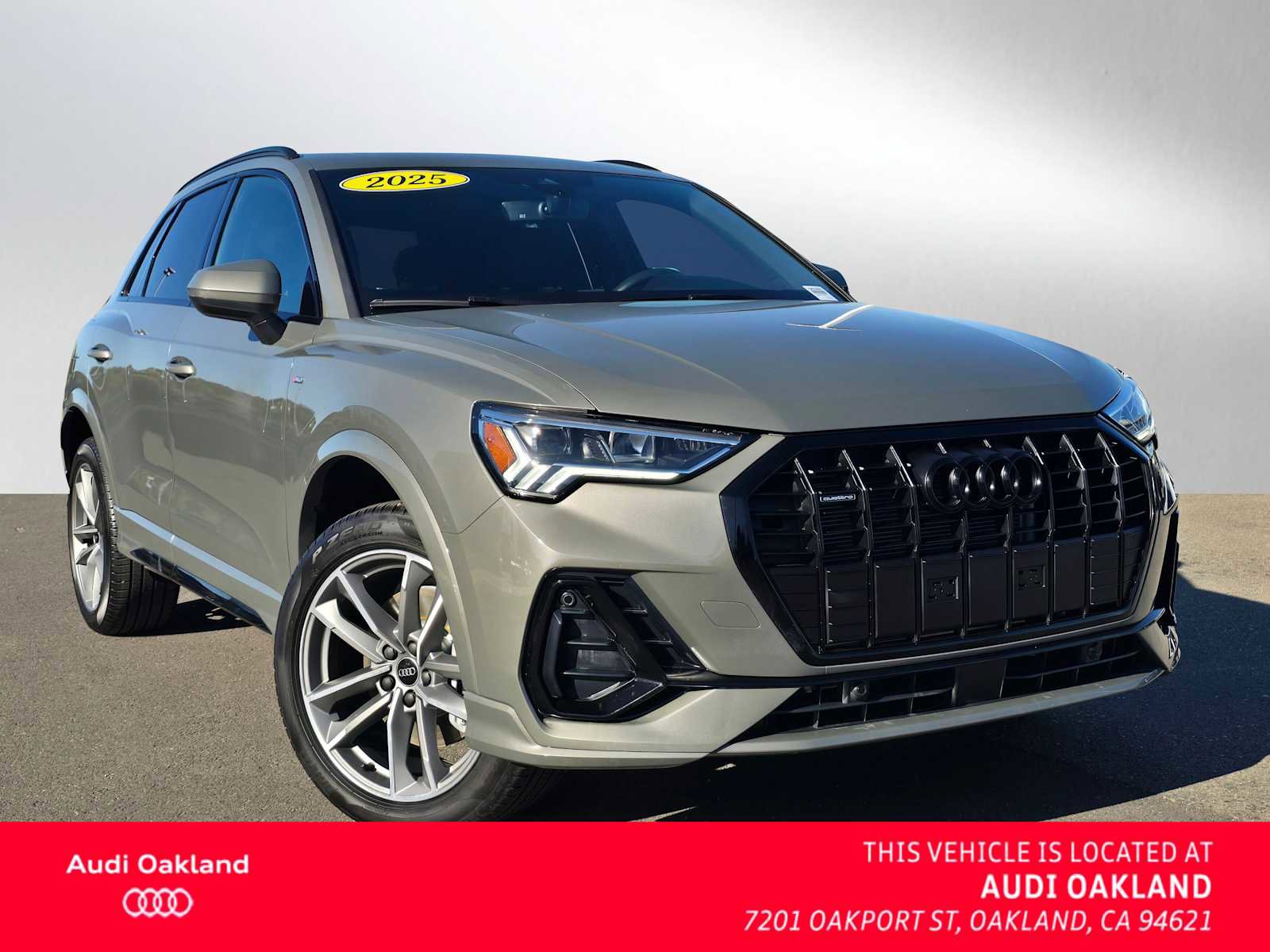 Used 2025 Audi Q3 2.0T Premium w/ Convenience Package