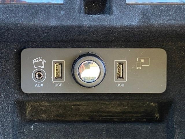 Used 2015 Land Rover Range Rover HSE image 33