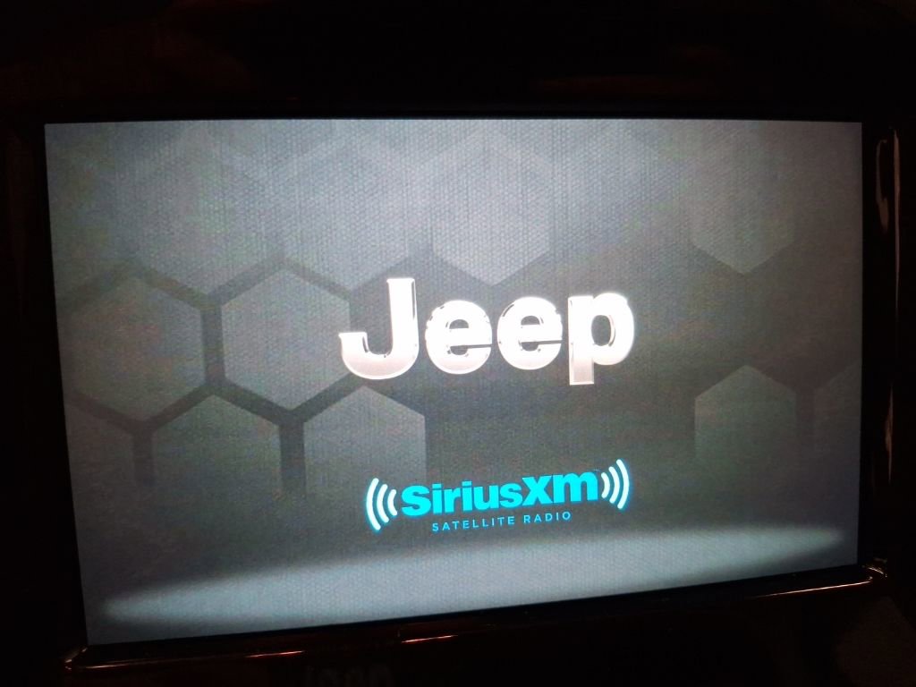 Used 2020 Jeep Compass Altitude image 24